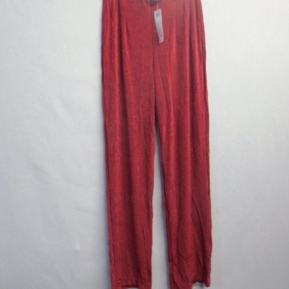 CHICO Travelers Ladies No Tummy Pants - Deep Cherry